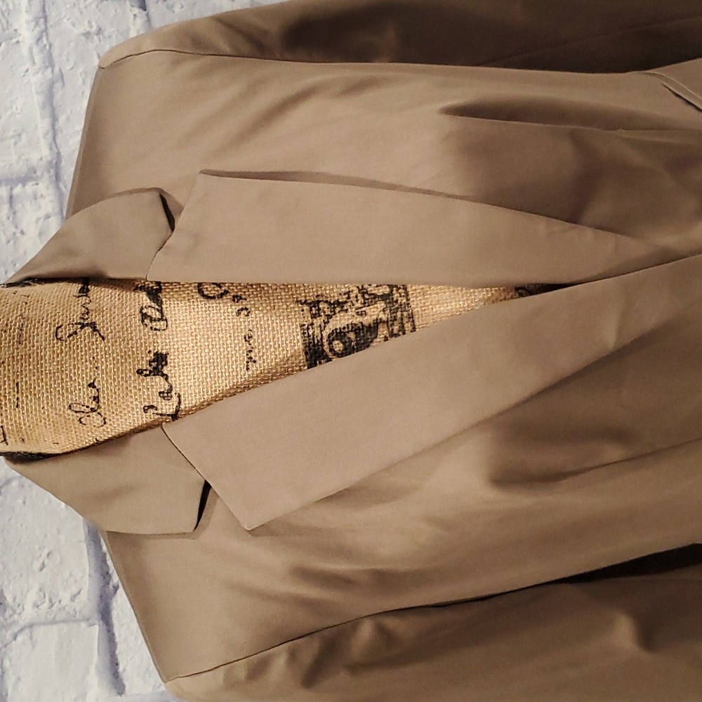 Blazer - Picture 2 of 6